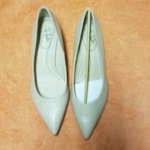 Soft Taupe Kitten Heels